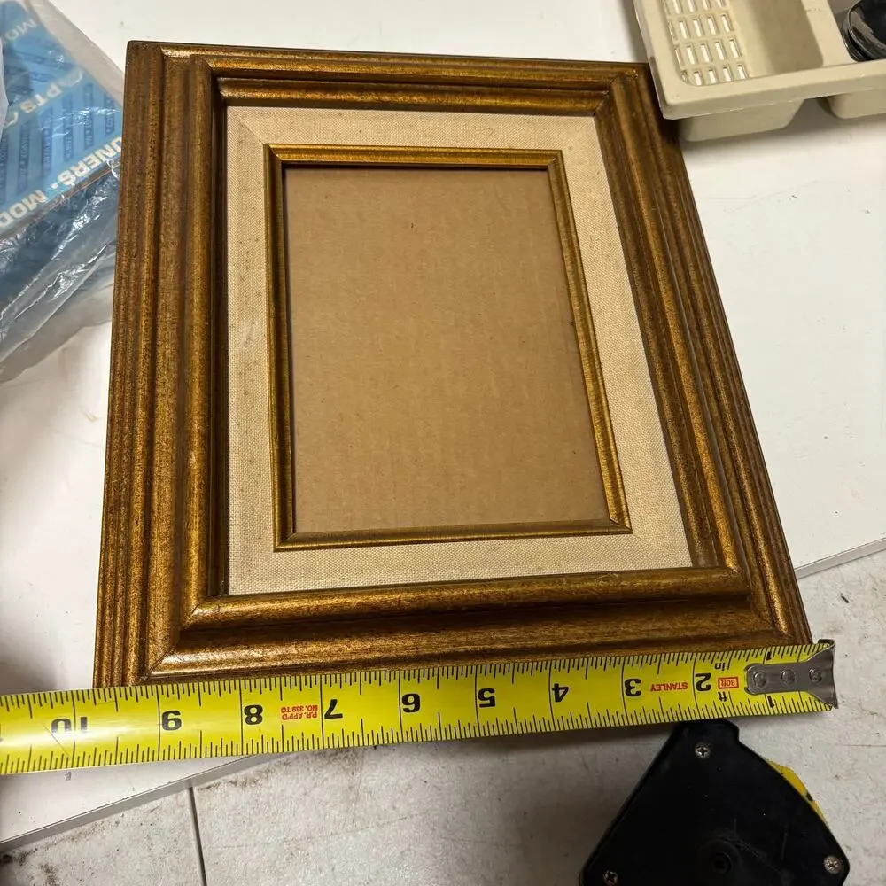 Vintage Deep Spoon Gold Tone Picture Frame w/ Linen Liner Art Wood Fits 5x7
